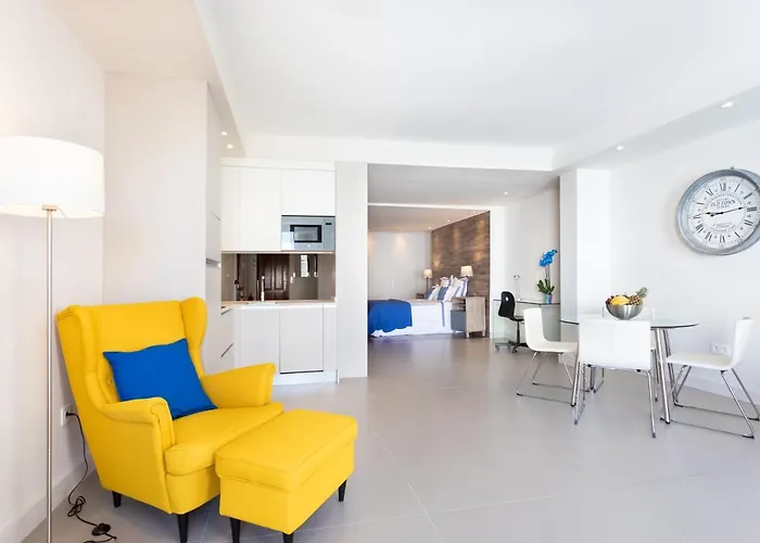 Rooms & Suites Loft 2H Deluxe Edition Arrecife
